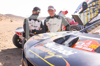 2022-01-13 - 206 Al Qassimi Sheikh Khalid (are), Von Zitzewitz Dirk (ger), PH Sport, Abu Dhabi Racing, Peugeot 3008 DKR, Auto FIA T1/T2, atmosphere during the Stage 11 of the Dakar Rally 2022 around Bisha, on January 13th 2022 in Bisha, Saudi Arabia - STAGE 11 OF THE DAKAR RALLY 2022 AROUND BISHA - RALLY - MOTORS