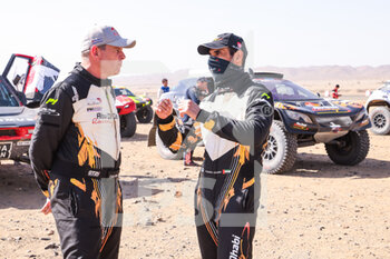 2022-01-13 - 206 Al Qassimi Sheikh Khalid (are), Von Zitzewitz Dirk (ger), PH Sport, Abu Dhabi Racing, Peugeot 3008 DKR, Auto FIA T1/T2, atmosphere during the Stage 11 of the Dakar Rally 2022 around Bisha, on January 13th 2022 in Bisha, Saudi Arabia - STAGE 11 OF THE DAKAR RALLY 2022 AROUND BISHA - RALLY - MOTORS