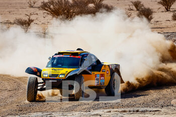 2022-01-13 - 220 Han Wei (chn), Ma Li (chn), Hanwei Motorsport Team, SMG HW2021, Auto FIA T1/T2, action during the Stage 11 of the Dakar Rally 2022 around Bisha, on January 13th 2022 in Bisha, Saudi Arabia - STAGE 11 OF THE DAKAR RALLY 2022 AROUND BISHA - RALLY - MOTORS