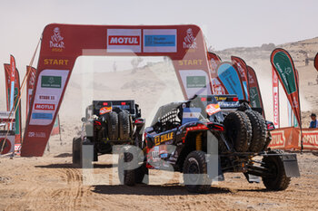 2022-01-13 - DSS atmosphere during the Stage 11 of the Dakar Rally 2022 around Bisha, on January 13th 2022 in Bisha, Saudi Arabia - STAGE 11 OF THE DAKAR RALLY 2022 AROUND BISHA - RALLY - MOTORS