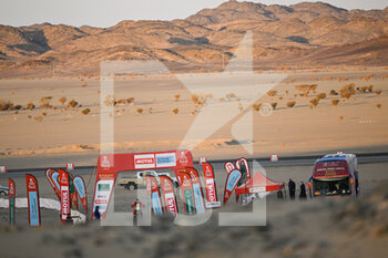 2022-01-13 - Start race during the Stage 11 of the Dakar Rally 2022 around Bisha, on January 13th 2022 in Bisha, Saudi Arabia - STAGE 11 OF THE DAKAR RALLY 2022 AROUND BISHA - RALLY - MOTORS