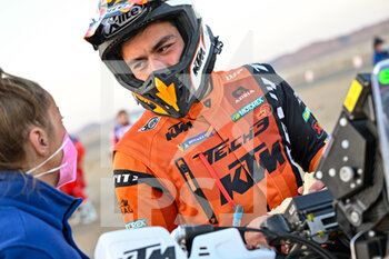 2022-01-13 - 90 Petrucci Danilo (ita), Tech 3 KTM Factory Racing, KTM 450 Rally Factory Replica, Moto, W2RC, action during the Stage 11 of the Dakar Rally 2022 around Bisha, on January 13th 2022 in Bisha, Saudi Arabia - STAGE 11 OF THE DAKAR RALLY 2022 AROUND BISHA - RALLY - MOTORS