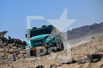 2022-01-13 - 504 Van Kasteren Janus (nld), Snijders Marcel (nld), Rodewald Darek (pol), Petronas Team de Rooy Iveco, Iveco Powerstar, T5 FIA Camion, action during the Stage 11 of the Dakar Rally 2022 around Bisha, on January 13th 2022 in Bisha, Saudi Arabia - STAGE 11 OF THE DAKAR RALLY 2022 AROUND BISHA - RALLY - MOTORS