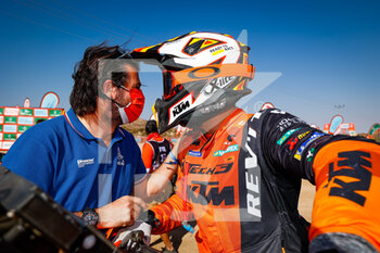 2022-01-14 - Petrucci Danilo (ita), Tech 3 KTM Factory Racing, KTM 450 Rally Factory Replica, Moto, W2RC, Castera David, Director of the Dakar Rally, portrait during the Stage 12 of the Dakar Rally 2022 between Bisha and Jeddah, on January 14th 2022 in Jeddah, Saudi Arabia - STAGE 12 OF THE DAKAR RALLY 2022 BETWEEN BISHA AND JEDDAH - RALLY - MOTORS