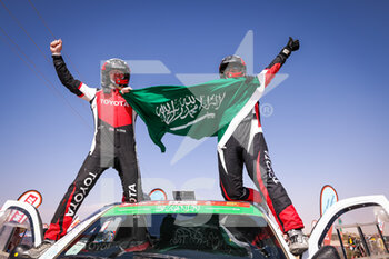 2022-01-14 - 205 Al Rajhi Yazeed (sau), Orr Michael (gbr), Overdrive Toyota, Toyota Hilux Overdrive, Auto FIA T1/T2, W2RC, portrait during the Stage 12 of the Dakar Rally 2022 between Bisha and Jeddah, on January 14th 2022 in Jeddah, Saudi Arabia - STAGE 12 OF THE DAKAR RALLY 2022 BETWEEN BISHA AND JEDDAH - RALLY - MOTORS