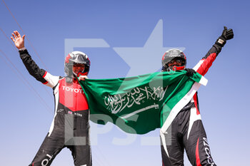 2022-01-14 - 205 Al Rajhi Yazeed (sau), Orr Michael (gbr), Overdrive Toyota, Toyota Hilux Overdrive, Auto FIA T1/T2, W2RC, atmosphere during the Stage 12 of the Dakar Rally 2022 between Bisha and Jeddah, on January 14th 2022 in Jeddah, Saudi Arabia - STAGE 12 OF THE DAKAR RALLY 2022 BETWEEN BISHA AND JEDDAH - RALLY - MOTORS
