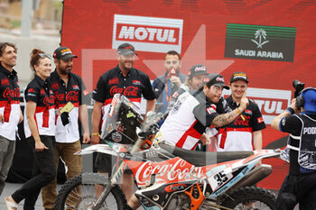 2022-01-14 - 35 Guillen Rivera Juan Pablo (mex), Nomadas Adventure, KTM 450 Rally, Moto, W2RC, action during the Podium Finish of the Dakar Rally 2022, on January 14th 2022 in Jeddah, Saudi Arabia - PODIUM FINISH - STAGE 12 OF THE DAKAR RALLY 2022 BETWEEN BISHA AND JEDDAH - RALLY - MOTORS