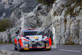 2022-01-20 - 11 Thierry NEUVILLE (BEL), Martijn WYDAEGHE (BEL), HYUNDAI SHELL MOBIS WORLD RALLY TEAM HYUNDAI i20 N Rally1, action during the 2022 WRC World Rally Car Championship, 90th edition of the Monte Carlo rally from January 20 to 23, 2022 at Monaco - 2022 WRC WORLD RALLY CAR CHAMPIONSHIP, 90TH EDITION OF THE MONTE CARLO RALLY - RALLY - MOTORS