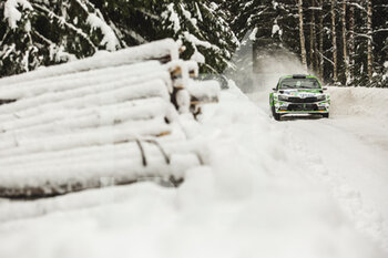 2022-02-24 - 22 LINDHOLM Emil (fin), HAMALAINEN Reeta (fin), Toksport WRT 2, Skoda Fabia Evo, action during the Rally Sweden 2022, 2nd round of the 2022 WRC World Rally Car Championship, from February 24 to 27, 2022 at Umea, Vasterbotten County, Sweden - RALLY SWEDEN 2022, 2ND ROUND OF THE 2022 WRC WORLD RALLY CAR CHAMPIONSHIP - RALLY - MOTORS