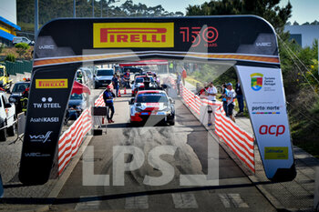 2022-05-20 - Start of the stage during the Rally de Portugal 2022, 4th round of the 2022 WRC World Rally Car Championship, from May 19 to 22, 2022 at Matosinhos, Portugal - RALLY DE PORTUGAL 2022, 4TH ROUND OF THE 2022 WRC WORLD RALLY CAR CHAMPIONSHIP - RALLY - MOTORS