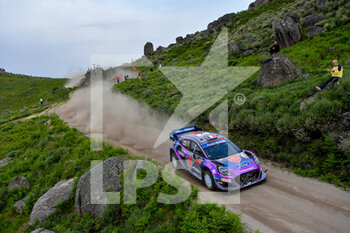 2022-05-21 - 07 LOUBET Pierre-Louis (era), LANDAIS Vincent (far), M-Sport Ford World Rally Team, Ford Puma Rally 1, action during the Rally de Portugal 2022, 4th round of the 2022 WRC World Rally Car Championship, from May 19 to 22, 2022 at Matosinhos, Portugal - RALLY DE PORTUGAL 2022, 4TH ROUND OF THE 2022 WRC WORLD RALLY CAR CHAMPIONSHIP - RALLY - MOTORS