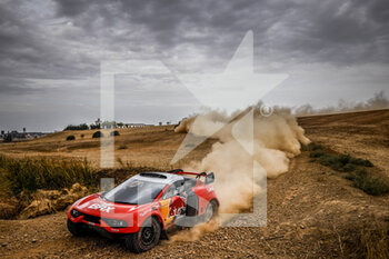 2022-10-17 - 201 LOEB Sébastien (fra), LURQUIN Fabian (bel), Bahrain Raid Xtreme, Prodrive Hunter, FIA W2RC, Auto, action during the Private Test of the Andalucia Rally 2022, 4th round of the 2022 FIA World Rally-Raid Championship, from October 17 to 18, 2022 in Sevilla, Spain - AUTO - ANDALUCIA RALLY 2022 - RALLY - MOTORS
