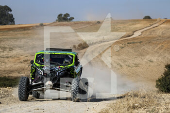 2022-10-17 - 311 VELEZ Javier (col), CALMET CALVERAS Marc (spa), FN Speed Team, Can-Am Maverick X3, FIA W2RC, Auto, action during the Private Test of the Andalucia Rally 2022, 4th round of the 2022 FIA World Rally-Raid Championship, from October 17 to 18, 2022 in Sevilla, Spain - AUTO - ANDALUCIA RALLY 2022 - RALLY - MOTORS