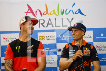 2022-10-18 - BRABEC Ricky (usa), Monster Energy Honda Team 2022, Honda CRF 450 Rally, FIM W2RC, Moto, BENAVIDES Kevin (arg), Red Bull KTM Factory Racing, KTM 450 Rally Factory, FIM W2RC, Moto, portrait during the press conference of the Andalucia Rally 2022, 4th round of the 2022 FIA World Rally-Raid Championship, from October 18 to 19, 2022 in Sevilla, Spain - AUTO - ANDALUCIA RALLY 2022 - RALLY - MOTORS