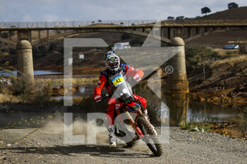 2022-10-22 - 42 VAN BEVEREN Adrien (fra), Monster Energy Honda Team 2022, Honda CRF 450 Rally, FIM W2RC, Moto, action during the Stage 3 of the Andalucia Rally 2022, 4th round of the 2022 FIA World Rally-Raid Championship, on October 22, 2022 in Sevilla, Spain - AUTO - ANDALUCIA RALLY 2022 - RALLY - MOTORS