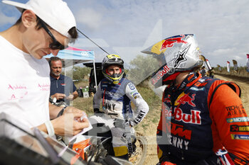 2022-10-22 - BENAVIDES Kevin (arg), Red Bull KTM Factory Racing, KTM 450 Rally Factory, FIM W2RC, Moto, portrait, BENAVIDES Luciano (arg), Husqvarna Factory Racing, Husqvarna 450 Rally Factory, FIM W2RC, Moto, portrait, during the Stage 3 of the Andalucia Rally 2022, 4th round of the 2022 FIA World Rally-Raid Championship, on October 22, 2022 in Sevilla, Spain - AUTO - ANDALUCIA RALLY 2022 - RALLY - MOTORS