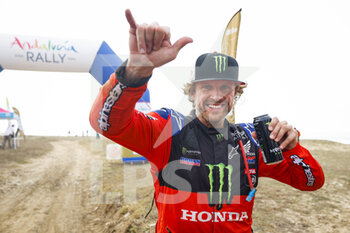 2022-10-23 - VAN BEVEREN Adrien (fra), Monster Energy Honda Team 2022, Honda CRF 450 Rally, FIM W2RC, Moto, portrait during the Stage 4 of the Andalucia Rally 2022, 4th round of the 2022 FIA World Rally-Raid Championship, on October 23, 2022 in Sevilla, Spain - AUTO - ANDALUCIA RALLY 2022 - RALLY - MOTORS