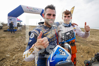 2022-10-23 - DUMONTIER Romain (fra), Team Dumontier Racing, Husqvarna 450 Rally, FIM W2RC, Moto, KLEIN Mason (usa), BAS World KTM Racing Team, KTM 450 Rally Raid, FIM W2RC, Moto, portrait during the Stage 4 of the Andalucia Rally 2022, 4th round of the 2022 FIA World Rally-Raid Championship, on October 23, 2022 in Sevilla, Spain - AUTO - ANDALUCIA RALLY 2022 - RALLY - MOTORS