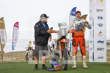 2022-10-23 - KLEIN Mason (usa), BAS World KTM Racing Team, KTM 450 Rally Raid, FIM W2RC, Moto, portrait, podium during the Stage 4 of the Andalucia Rally 2022, 4th round of the 2022 FIA World Rally-Raid Championship, on October 23, 2022 in Sevilla, Spain - AUTO - ANDALUCIA RALLY 2022 - RALLY - MOTORS