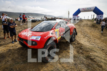 2022-10-23 - 201 LOEB Sébastien (fra), LURQUIN Fabian (bel), Bahrain Raid Xtreme, Prodrive Hunter, FIA W2RC, Auto, action during the Stage 4 of the Andalucia Rally 2022, 4th round of the 2022 FIA World Rally-Raid Championship, on October 23, 2022 in Sevilla, Spain - AUTO - ANDALUCIA RALLY 2022 - RALLY - MOTORS