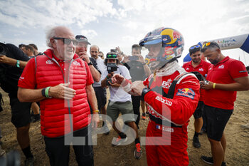 2022-10-23 - RICHARDS David (gbr), LOEB Sébastien (fra), Bahrain Raid Xtreme, Prodrive Hunter, FIA W2RC, Auto, portrait during the Stage 4 of the Andalucia Rally 2022, 4th round of the 2022 FIA World Rally-Raid Championship, on October 23, 2022 in Sevilla, Spain - AUTO - ANDALUCIA RALLY 2022 - RALLY - MOTORS