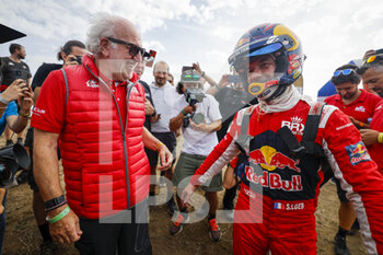 2022-10-23 - RICHARDS David (gbr), portrait, LOEB Sébastien (fra), Bahrain Raid Xtreme, Prodrive Hunter, FIA W2RC, Auto, portrait during the Stage 4 of the Andalucia Rally 2022, 4th round of the 2022 FIA World Rally-Raid Championship, on October 23, 2022 in Sevilla, Spain - AUTO - ANDALUCIA RALLY 2022 - RALLY - MOTORS