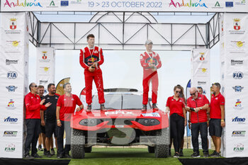 2022-10-23 - Podium, 201 LOEB Sébastien (fra), LURQUIN Fabian (bel), Bahrain Raid Xtreme, Prodrive Hunter, FIA W2RC, Auto, portrait during the Stage 4 of the Andalucia Rally 2022, 4th round of the 2022 FIA World Rally-Raid Championship, on October 23, 2022 in Sevilla, Spain - AUTO - ANDALUCIA RALLY 2022 - RALLY - MOTORS