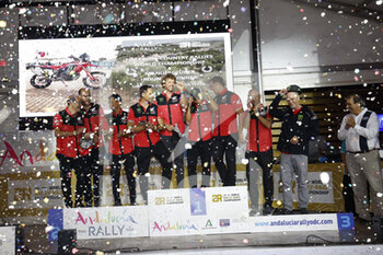 2022-10-23 - VAN BEVEREN Adrien (fra), Monster Energy Honda Team 2022, Honda CRF 450 Rally, FIM W2RC, Moto, portrait and Team, during the Official Award Giving Ceremony of the Andalucia Rally 2022, 4th round of the 2022 FIA World Rally-Raid Championship, on October 23, 2022 in Sevilla, Spain - AUTO - ANDALUCIA RALLY 2022 - RALLY - MOTORS
