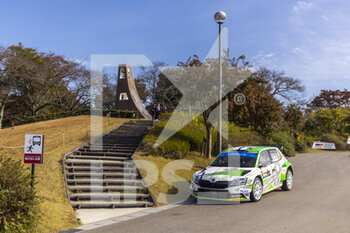 2022-11-10 - 21 LINDHOLM Emil (fin), HAMALAINEN Reeta (fin), Toksport WRT 2, Skoda Fabia Evo, action during the Rally Japan 2022, 13th round of the 2022 WRC World Rally Car Championship, from November 10 to 13, 2022 at Nagoya, Japan - AUTO - WRC - RALLY JAPAN 2022 - RALLY - MOTORS