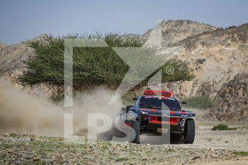2022-12-30 - 207 SAINZ Carlos (spa), CRUZ Lucas (spa), Team Audi Sport, Audi RS Q e-tron E2, Auto, action during the Private test of the Dakar 2023, from December 28 to 29, 2022 near Yanbu, Saudi Arabia - AUTO - DAKAR 2023 - PRIVATE TESTS - RALLY - MOTORS