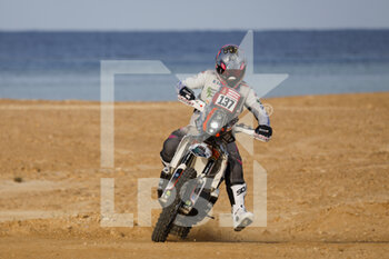 2022-12-31 - 137 TROQUIER Mathieu (fra), Nomade Racing, KTM, Moto, action during the Prologue of the Dakar 2023, on December 31, 2022 near Yanbu, Saudi Arabia - AUTO - DAKAR 2023 - PROLOGUE - RALLY - MOTORS