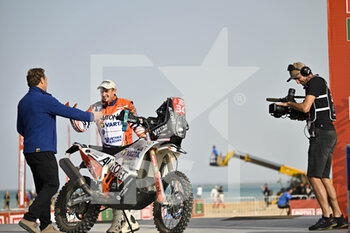 2022-12-31 - 34 GYENES Emanuel (rou), Autonet Motorcycle Team, KTM, Moto, Original by Motul, action during the Starting podium ceremony of the Dakar 2023, on December 31, 2022 near Yanbu, Saudi Arabia - AUTO - DAKAR 2023 - PODIUM START - RALLY - MOTORS