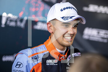 2022-05-08 - AZCONA Mikel (ESP), BRC Hyundai N Squadra Corse, Hyundai Elantra N TCR, portrait during the WTCR - Race of France 2022, 1st round of the 2022 FIA World Touring Car Cup, from May 7 to 8 in Pau, France - WTCR - RACE OF FRANCE 2022, 1ST ROUND OF THE 2022 FIA WORLD TOURING CAR CUP  - GRAND TOURISM - MOTORS
