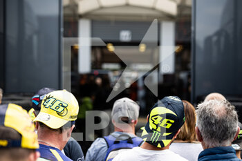 13/05/2022 - Valentino Rossi’s fans during the 2nd round of the 2022 GT World Challenge Europe Sprint Cup, from May 13 to 15 on the Circuit de Nevers Magny-Cours in Magny-Cours, France - 2ND ROUND OF THE 2022 GT WORLD CHALLENGE EUROPE SPRINT CUP - TURISMO E GRAN TURISMO - MOTORI