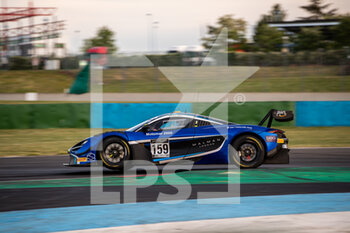 2022-05-14 - 159 Simioni Ethan (can), Maldonado Manuel (gbr), Garage 59, McLaren 720 S GT3, action during the 2nd round of the 2022 GT World Challenge Europe Sprint Cup, from May 13 to 15 on the Circuit de Nevers Magny-Cours in Magny-Cours, France - 2ND ROUND OF THE 2022 GT WORLD CHALLENGE EUROPE SPRINT CUP - GRAND TOURISM - MOTORS