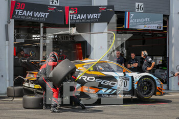 15/05/2022 - 30 Goethe Benjamin (aut), Neubauer Thomas (fra), Team WRT, Audi R8 LMS evo II GT3, action, pit stop during the 2nd round of the 2022 GT World Challenge Europe Sprint Cup, from May 13 to 15 on the Circuit de Nevers Magny-Cours in Magny-Cours, France - 2ND ROUND OF THE 2022 GT WORLD CHALLENGE EUROPE SPRINT CUP - TURISMO E GRAN TURISMO - MOTORI