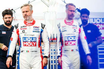 2022-05-26 - MONTEIRO Tiago (PRT,) LIQUI MOLY Engstler, Honda Civic Type R TCR, portrait during the WTCR - Race of Germany 2022, 2nd round of the 2022 FIA World Touring Car Cup, on the Nurburgring Nordschleife from May 26 to 28 in Nurburg, Germany - AUTO - WTCR - RACE OF GERMANY 2022 - GRAND TOURISM - MOTORS