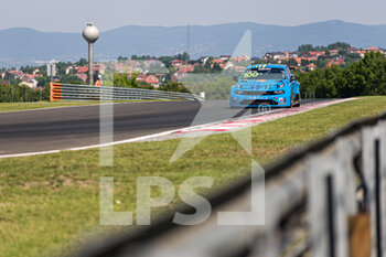 2022-06-11 - 100 MULLER Yvan (FRA), Cyan Racing Lynk & Co, Lynk & Co 03 TCR, action during the WTCR - Race of Hungary 2022, 3rd round of the 2022 FIA World Touring Car Cup, on the Hungaroring from June 10 to 12 in Budapest, Hungary - AUTO - WTCR - RACE OF HUNGARY 2022 - GRAND TOURISM - MOTORS
