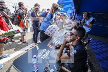 2022-06-10 - AZCONA Mikel (ESP), BRC Hyundai N Squadra Corse, Hyundai Elantra N TCR, portrait autograph session during the WTCR - Race of Hungary 2022, 3rd round of the 2022 FIA World Touring Car Cup, on the Hungaroring from June 10 to 12 in Budapest, Hungary - AUTO - WTCR - RACE OF HUNGARY 2022 - GRAND TOURISM - MOTORS