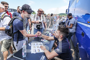 2022-06-10 - TASI Attila (HUN), LIQUI MOLY Team Engstler, Honda Civic Type R TCR, portraitautograph session during the WTCR - Race of Hungary 2022, 3rd round of the 2022 FIA World Touring Car Cup, on the Hungaroring from June 10 to 12 in Budapest, Hungary - AUTO - WTCR - RACE OF HUNGARY 2022 - GRAND TOURISM - MOTORS