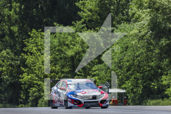 2022-06-10 - 18 MONTEIRO Tiago (PRT), LIQUI MOLY Team Engstler, Honda Civic Type R TCR, action during the WTCR - Race of Hungary 2022, 3rd round of the 2022 FIA World Touring Car Cup, on the Hungaroring from June 10 to 12 in Budapest, Hungary - AUTO - WTCR - RACE OF HUNGARY 2022 - GRAND TOURISM - MOTORS