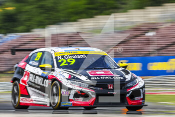 2022-06-10 - 29 GIROLAMI Nestor (ARG), ALL-INKL.COM Münnich Motorsport, Honda Civic Type R TCR, action during the WTCR - Race of Hungary 2022, 3rd round of the 2022 FIA World Touring Car Cup, on the Hungaroring from June 10 to 12 in Budapest, Hungary - AUTO - WTCR - RACE OF HUNGARY 2022 - GRAND TOURISM - MOTORS