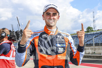 2022-06-10 - AZCONA Mikel (ESP), BRC Hyundai N Squadra Corse, Hyundai Elantra N TCR, portrait during the WTCR - Race of Hungary 2022, 3rd round of the 2022 FIA World Touring Car Cup, on the Hungaroring from June 10 to 12 in Budapest, Hungary - AUTO - WTCR - RACE OF HUNGARY 2022 - GRAND TOURISM - MOTORS