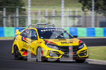 2022-06-12 - Safety car action during the WTCR - Race of Hungary 2022, 3rd round of the 2022 FIA World Touring Car Cup, on the Hungaroring from June 10 to 12 in Budapest, Hungary - AUTO - WTCR - RACE OF HUNGARY 2022 - GRAND TOURISM - MOTORS