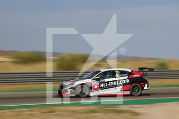2022-06-25 - 29 GIROLAMI Nestor (ARG), ALL-INKL.COM Münnich Motorsport, Honda Civic Type R TCR, action during the WTCR - Race of Spain 2022, 4th round of the 2022 FIA World Touring Car Cup, on the MotorLand Aragon from June 24 to 26 in Alcaniz, Spain - AUTO - WTCR - RACE OF SPAIN 2022 - GRAND TOURISM - MOTORS