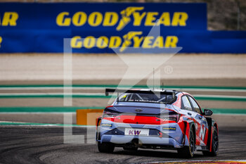 2022-06-25 - 05 MICHELISZ Norbert (HUN), BRC Hyundai N Squadra Corse, Hyundai Elantra N TCR, action during the WTCR - Race of Spain 2022, 4th round of the 2022 FIA World Touring Car Cup, on the MotorLand Aragon from June 24 to 26 in Alcaniz, Spain - AUTO - WTCR - RACE OF SPAIN 2022 - GRAND TOURISM - MOTORS