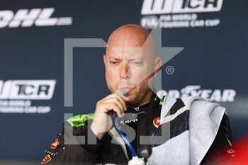 2022-06-25 - HUFF Rob (GBR), Zengo Motorsport, CUPRA Leon Competición, portrait during the WTCR - Race of Spain 2022, 4th round of the 2022 FIA World Touring Car Cup, on the MotorLand Aragon from June 24 to 26 in Alcaniz, Spain - AUTO - WTCR - RACE OF SPAIN 2022 - GRAND TOURISM - MOTORS