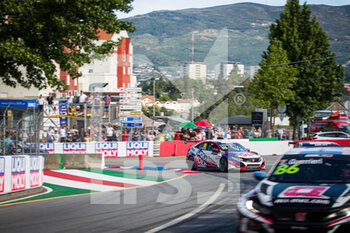 2022-07-02 - 18 MONTEIRO Tiago (PRT), LIQUI MOLY Team Engstler, Honda Civic Type R TCR, action during the WTCR - Race of Portugal 2022, 5th round of the 2022 FIA World Touring Car Cup, on the Circuit Internacional de Vila Real from July 1 to 3 in Vila Real, Portugal - AUTO - WTCR - RACE OF PORTUGAL 2022 - GRAND TOURISM - MOTORS
