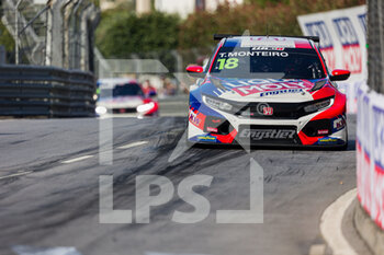 2022-07-02 - 18 MONTEIRO Tiago (PRT), LIQUI MOLY Team Engstler, Honda Civic Type R TCR, action during the WTCR - Race of Portugal 2022, 5th round of the 2022 FIA World Touring Car Cup, on the Circuit Internacional de Vila Real from July 1 to 3 in Vila Real, Portugal - AUTO - WTCR - RACE OF PORTUGAL 2022 - GRAND TOURISM - MOTORS
