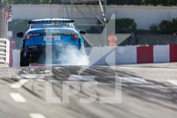 2022-07-02 - 11 BJORK Thed (SWE), Cyan Performance Lynk & Co, Lynk & Co 03 TCR, action during the WTCR - Race of Portugal 2022, 5th round of the 2022 FIA World Touring Car Cup, on the Circuit Internacional de Vila Real from July 1 to 3 in Vila Real, Portugal - AUTO - WTCR - RACE OF PORTUGAL 2022 - GRAND TOURISM - MOTORS
